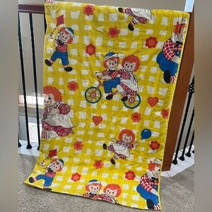 VINTAGE Colorful Raggedy Ann Quilt  BEDSPREAD THE BOBS-MERRIL COMPANY. INC 70X78